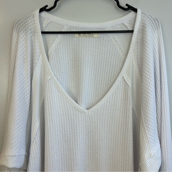 Free People/We the Free Oversized White Waffle Knit Long Sleeve Top Size Small - Picture 3 of 11